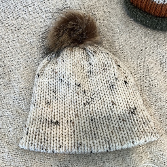 Handmade Knit Baby Beanie Set of 2, Soft Acrylic, Oatmeal Tweed & Pumpkin - Picture 2 of 3